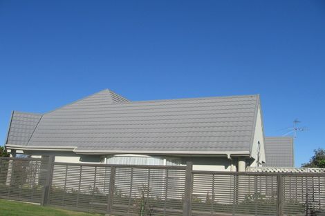 Photo of property in 38 Joseph Banks Drive, Whitby, Porirua, 5024