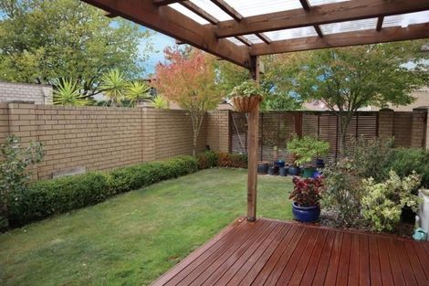 Photo of property in 2 Fieldstone Lane, Spreydon, Christchurch, 8024