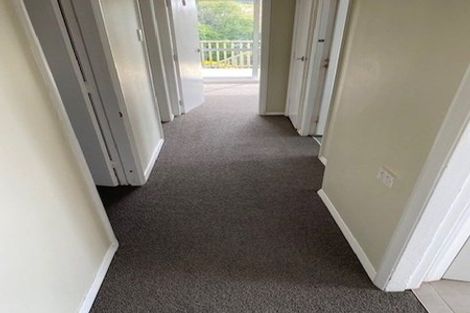 Photo of property in 5 Hillary Street, Tawa, Wellington, 5028