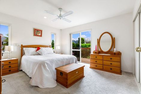 Photo of property in 8 Toledo Avenue, Henderson, Auckland, 0612