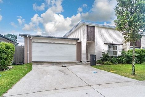 Photo of property in 30 Popokatea Drive, Takanini, 2112