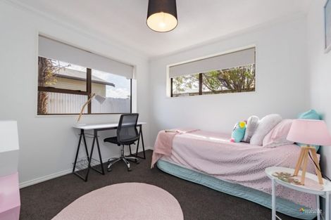 Photo of property in 2/27 Merton Street, Trentham, Upper Hutt, 5018