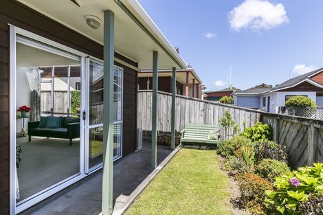 Photo of property in 30 Macalister Place, Miramar, Wellington, 6022