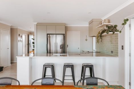 Photo of property in 5 Wairere Rise, Omokoroa, 3114