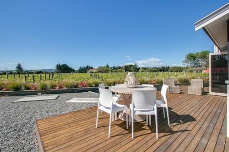 Photo of property in 20 Clifton Road, Haumoana, 4102