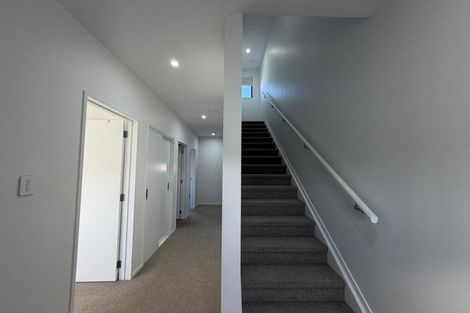 Photo of property in 39 Eileen Newey Place, Henderson, Auckland, 0612