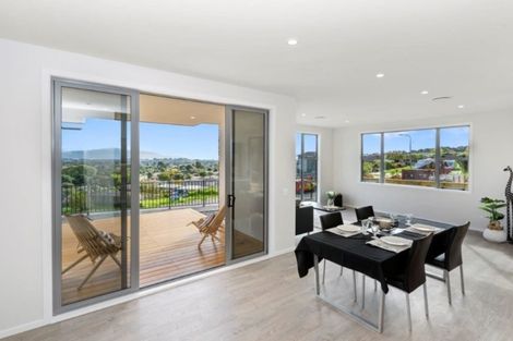 Photo of property in 99 Kakariki Grove, Waikanae, 5036