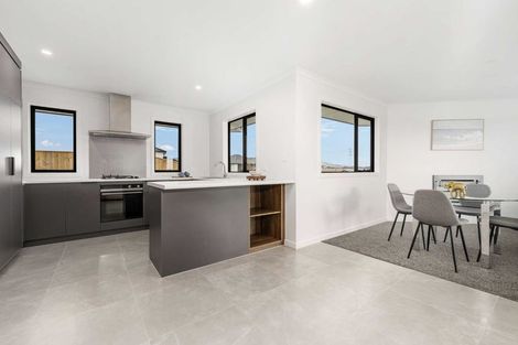 Photo of property in 59 Atlantic Drive, Fitzherbert, Palmerston North, 4410