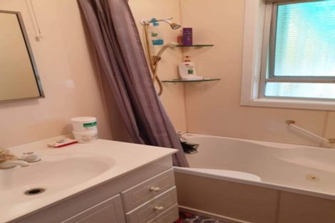 Photo of property in 277 High Street, Eltham, 4322