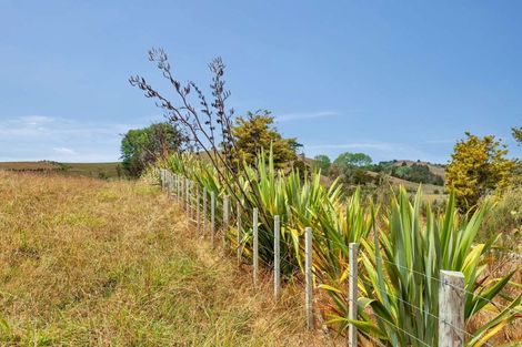Photo of property in 659 West Coast Road, Makarau, Warkworth, 0981