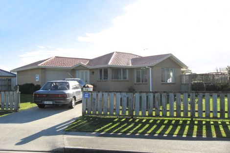 Photo of property in 27 Sandhurst Place, Nawton, Hamilton, 3200