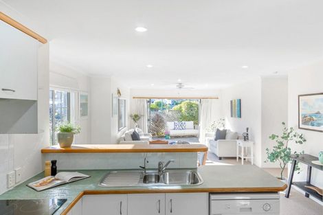 Photo of property in 30 Lakeridge Close, Rangatira Park, Taupo, 3330