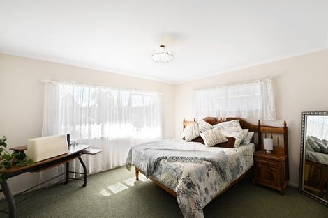 Photo of property in 33 Diomede Glade, Flagstaff, Hamilton, 3210