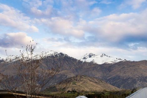 Photo of property in 19 Bracken Street, Arrowtown, 9302