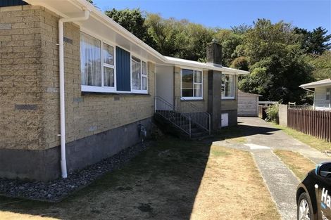 Photo of property in 12c Victory Crescent, Tawa, Wellington, 5028