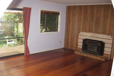 Photo of property in 19 Thornton Road, Milford, Auckland, 0620