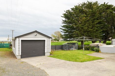 Photo of property in 1308 Rongotea Road, Kairanga, Palmerston North, 4475