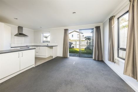 Photo of property in 5 Kuparu Street, Weymouth, Auckland, 2103