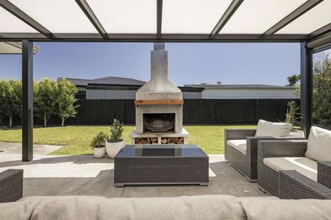 Photo of property in 61 Kane Road, Papamoa Beach, Papamoa, 3118