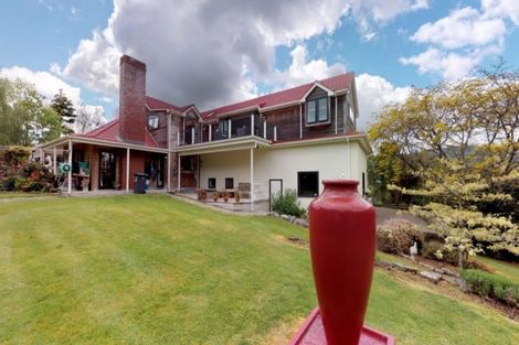 Photo of property in 312 Heatherlea Road East, Levin, 5571