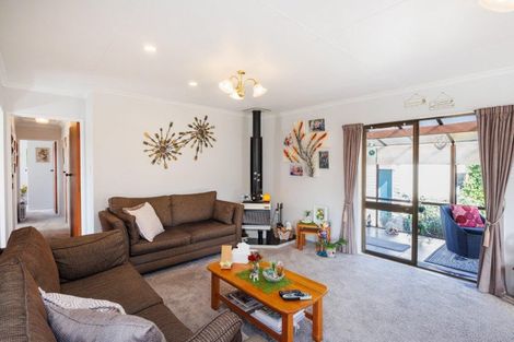 Photo of property in 3 Waltham Court, Cloverlea, Palmerston North, 4412