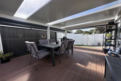 Photo of property in 4 Centreway Road, Orewa, 0931
