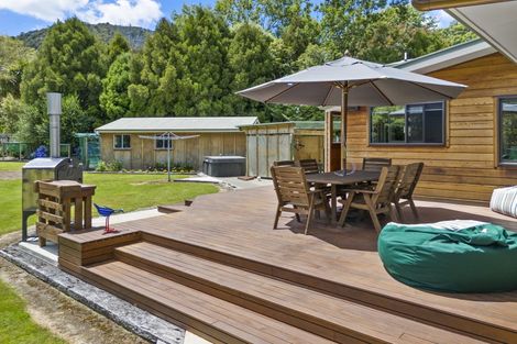 Photo of property in 6b Lady Cobham Grove, Anakiwa, Picton, 7281