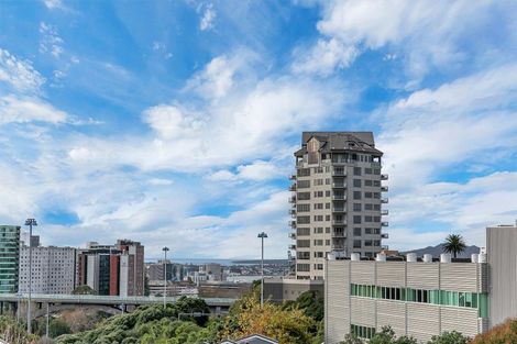Photo of property in Luna Apartments, 3v/16 Burton Street, Grafton, Auckland, 1010
