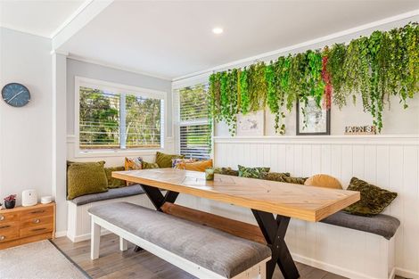 Photo of property in 11 Selwyn Avenue, Glen Eden, Auckland, 0602