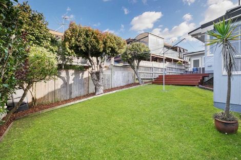 Photo of property in 1/184 Bucklands Beach Road, Bucklands Beach, Auckland, 2012