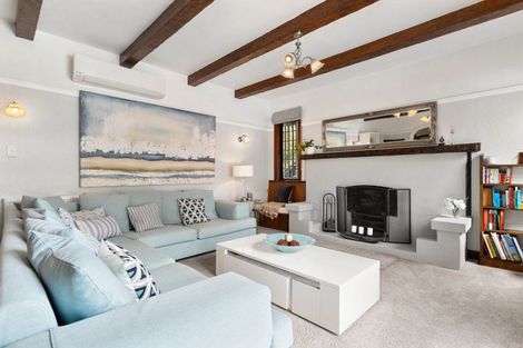 Photo of property in 9 Terrace End, Lansdowne, Masterton, 5810