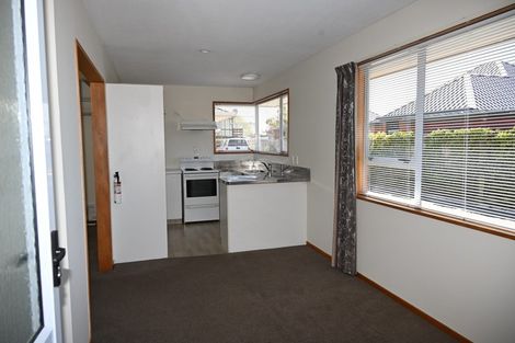 Photo of property in 2/18 Burdale Street, Riccarton, Christchurch, 8011