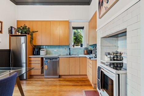 Photo of property in 11 Ings Avenue, Saint Clair, Dunedin, 9012