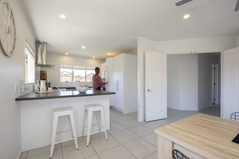 Photo of property in 19 Merlot Heights, Huapai, Kumeu, 0810