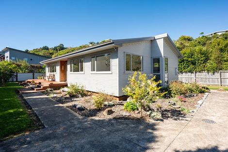Photo of property in 7a Watino Place, Pohara, Takaka, 7183