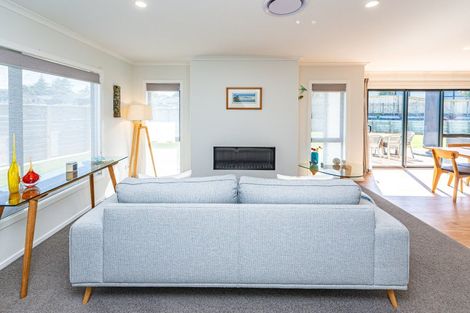 Photo of property in 25 Tirimoana Place, Otamatea, Whanganui, 4501