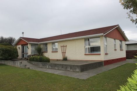Photo of property in 74 Forfar Crescent, Rockdale, Invercargill, 9812