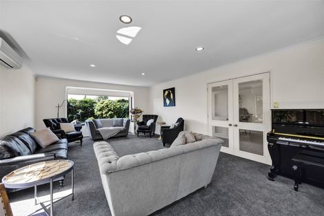 Photo of property in 11 Erin Street, Hawera, 4610