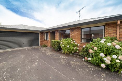 Photo of property in 32 Cameron Street, Ashburton, 7700