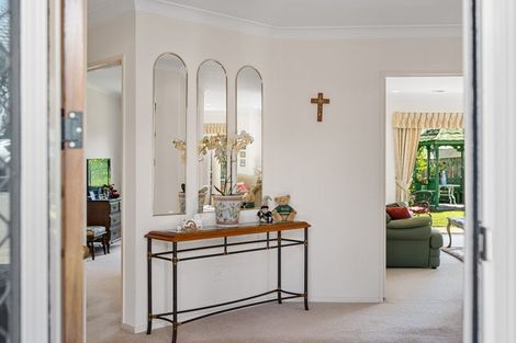 Photo of property in 5 Burleigh Place, Rototuna, Hamilton, 3210