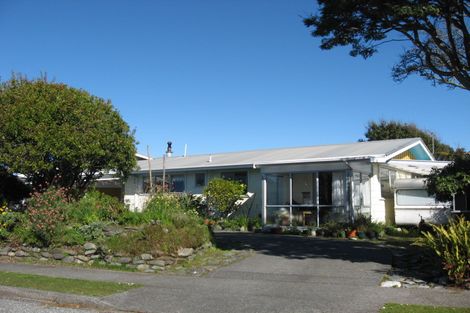 Photo of property in 33 Whitcombe Terrace, Hokitika, 7810