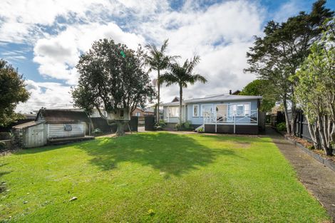 Photo of property in 82 Rosier Road, Glen Eden, Auckland, 0602