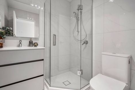 Photo of property in 1/9 Peace Avenue, Mount Wellington, Auckland, 1062