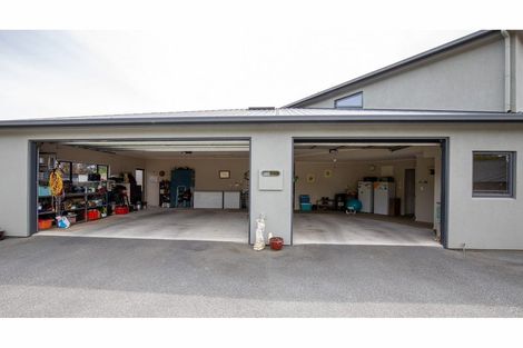 Photo of property in 21 Bodkin Road, Bridge Hill, Alexandra, 9320