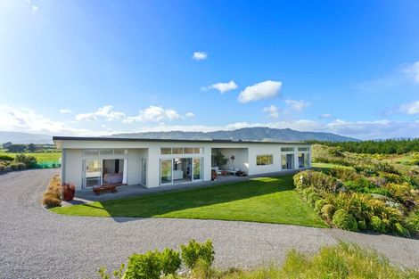 Photo of property in 25 Mahurenga Lane, Te Horo, Otaki, 5581