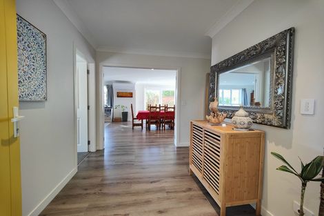 Photo of property in 18a Handyside Street, Tawa, Wellington, 5028