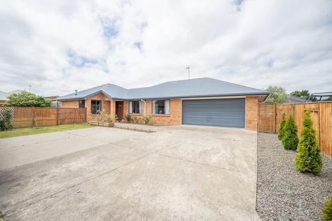 Photo of property in 8 Nevada Way, Kelvin Grove, Palmerston North, 4414
