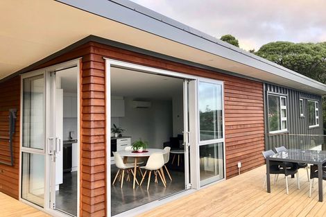 Photo of property in 73c Townsend Road, Miramar, Wellington, 6022