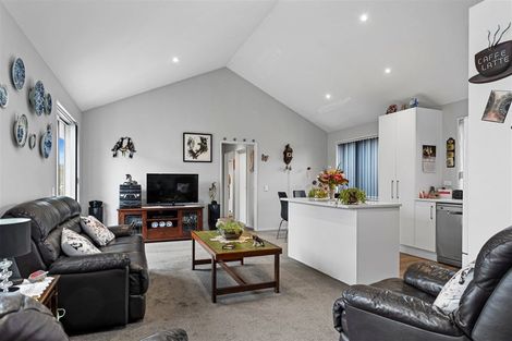 Photo of property in 2/78 Marshland Road, Shirley, Christchurch, 8061