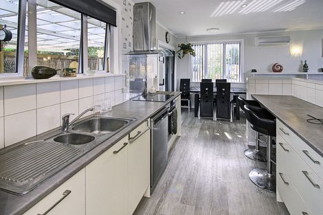 Photo of property in 11 Puriri Crescent, Lansdowne, Masterton, 5810